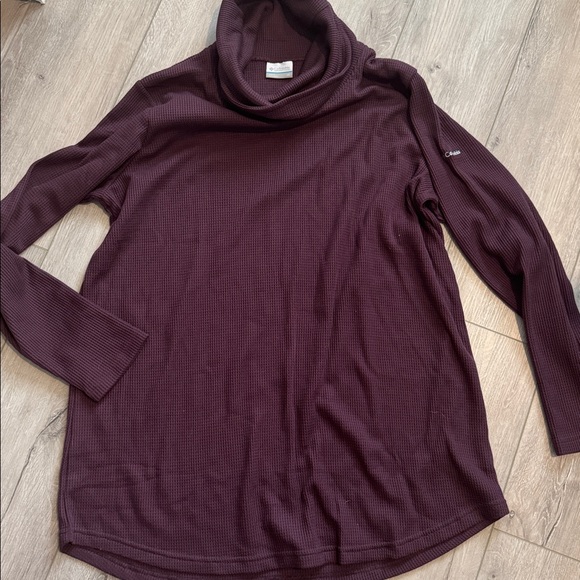 Columbia Women’s Holly Hideaway Waffle Cowl Neck Pullover - Picture 3 of 5